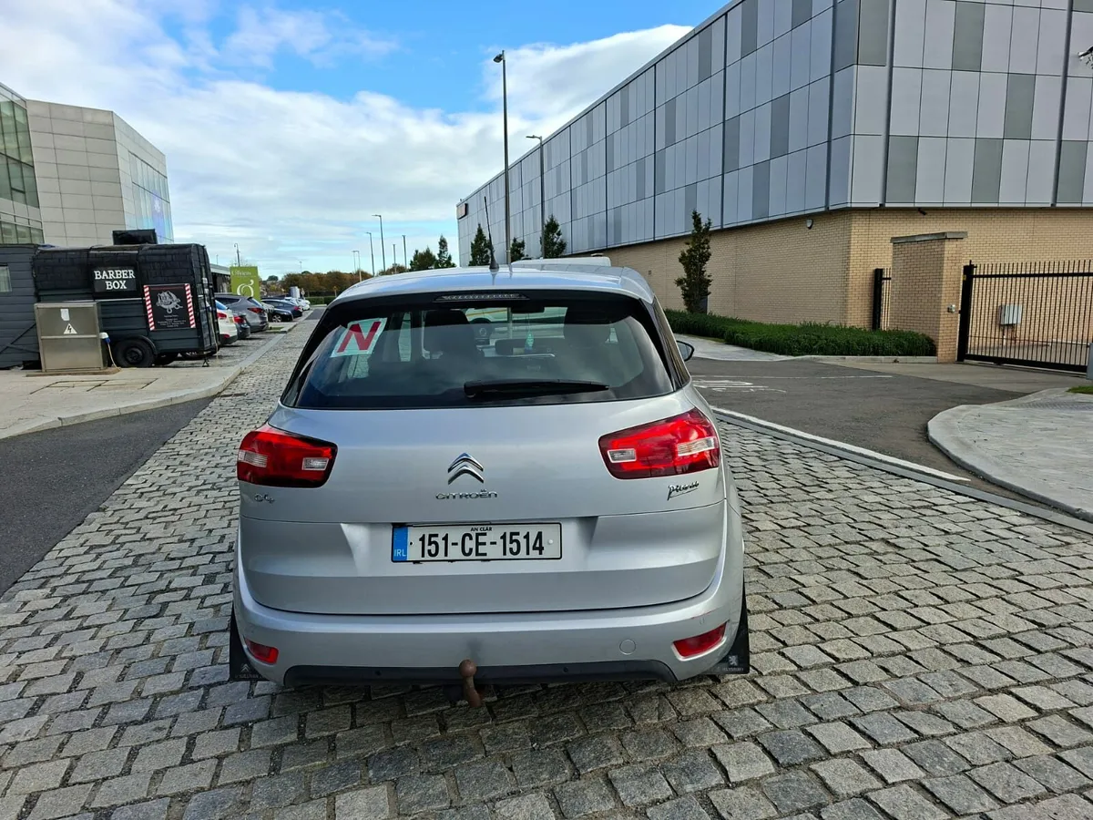 Car - Image 3