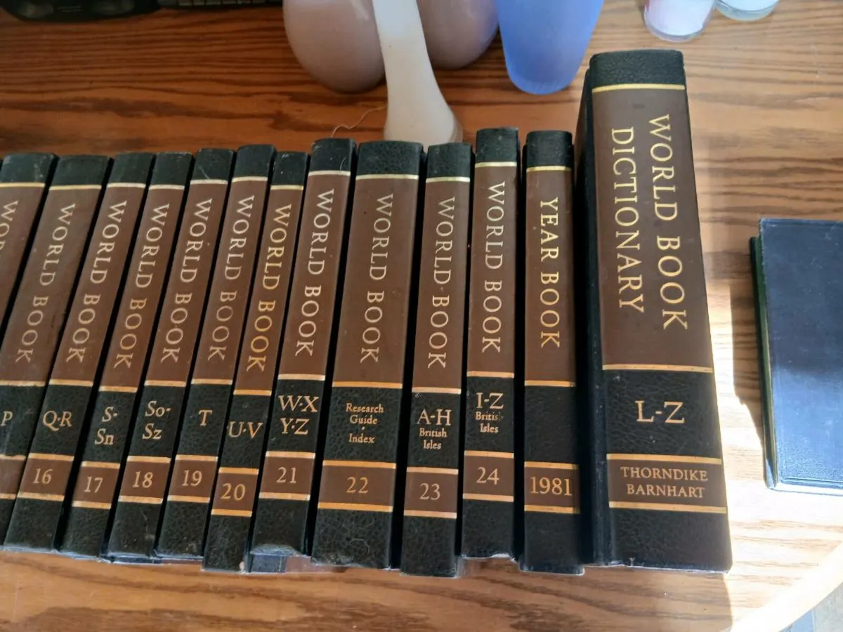 World book dictionary set thornbike barnhart - Image 2