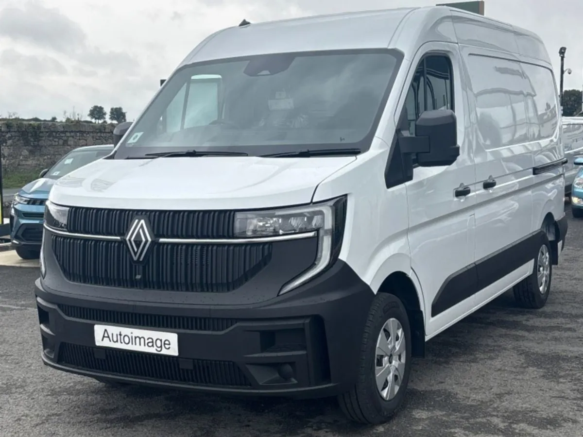 Renault Master MWB 170BHP Auto EX VAT Priced Disp - Image 3