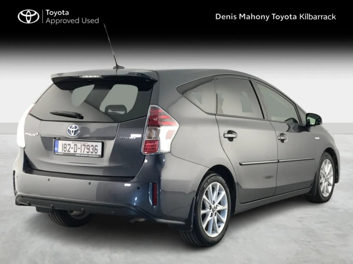 Toyota Prius Prius+ Luxury - Image 2