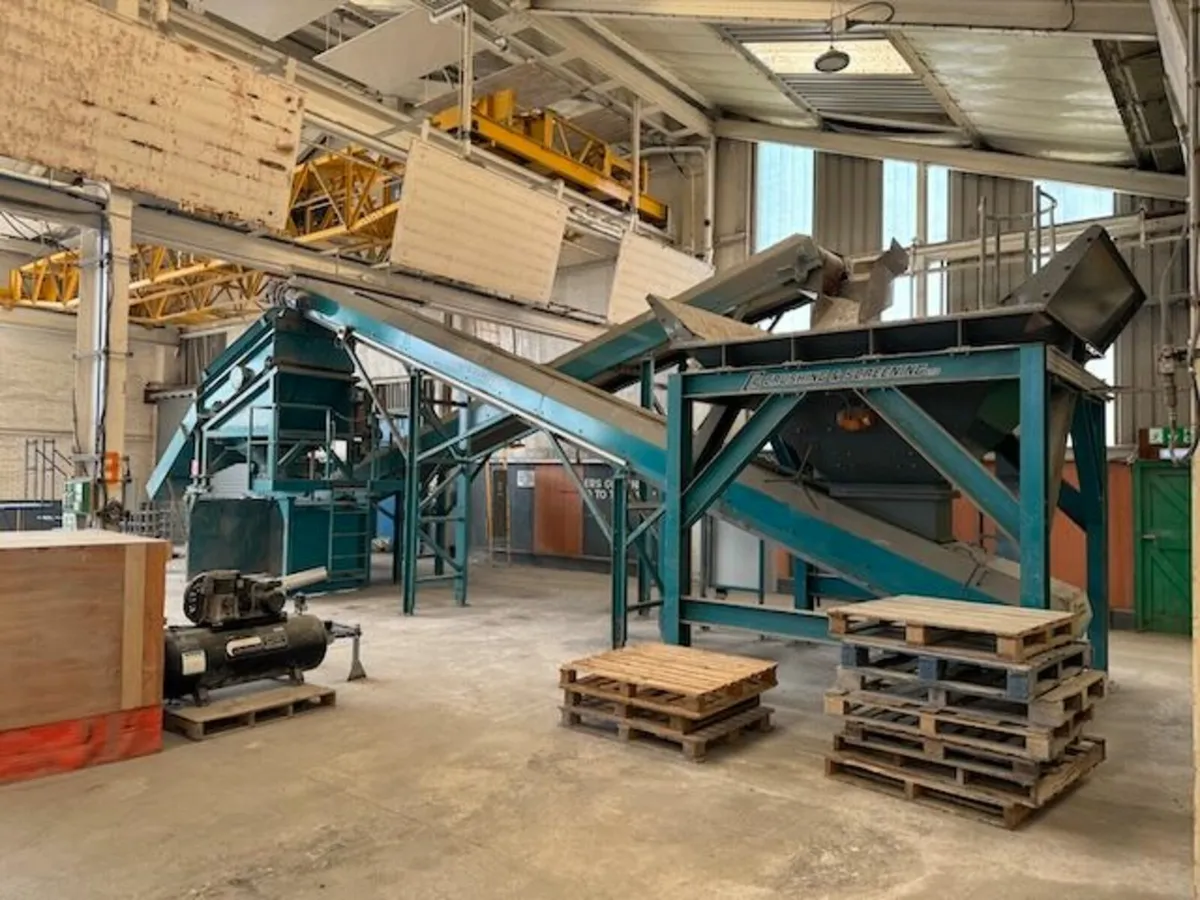 Screener and crusher line - Image 1