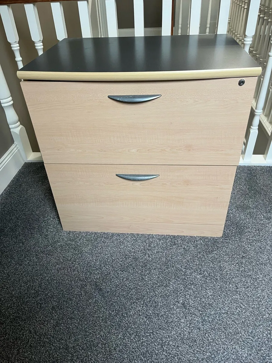 Filing cabinet - Image 1