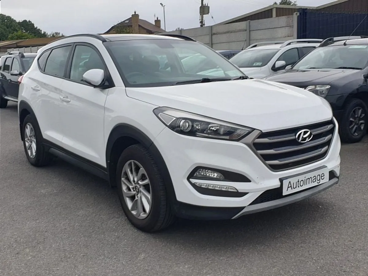Hyundai Tucson 1.7 D Premium (leather/sunroof) - Image 1