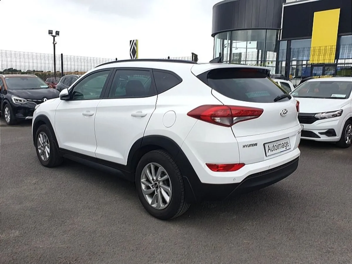 Hyundai Tucson 1.7 D Premium (leather/sunroof) - Image 2