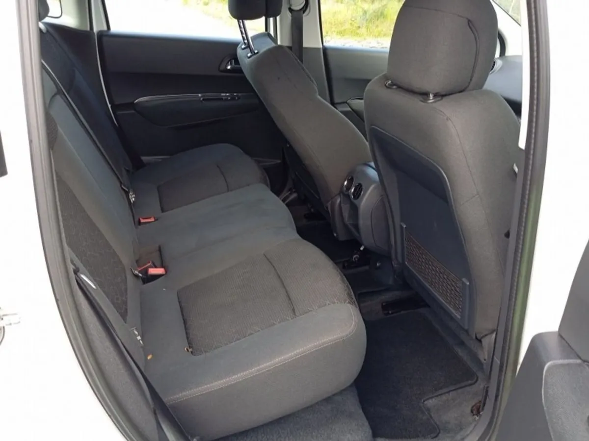 Peugeot 3008 1.6 Hdi 115 bhp Active (fresh NCT To - Image 4