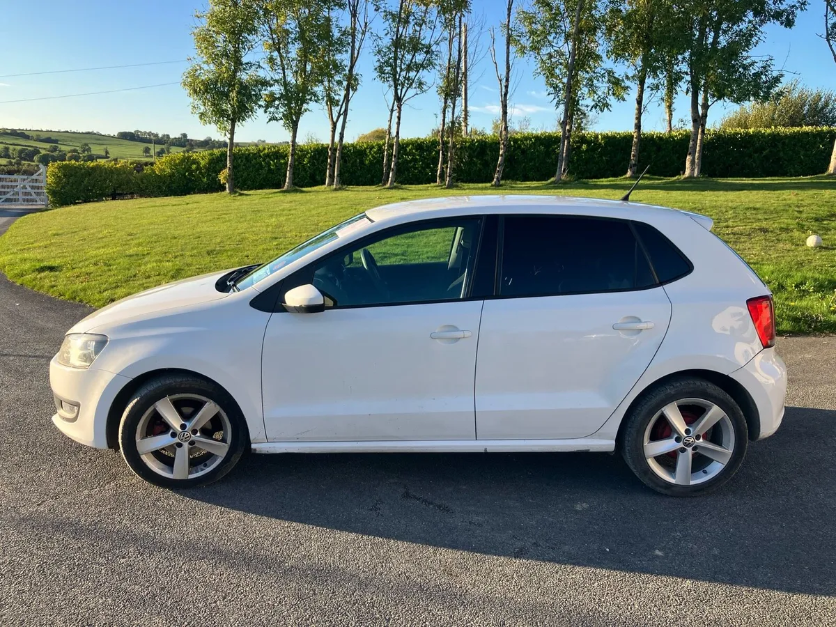 Car - Image 1