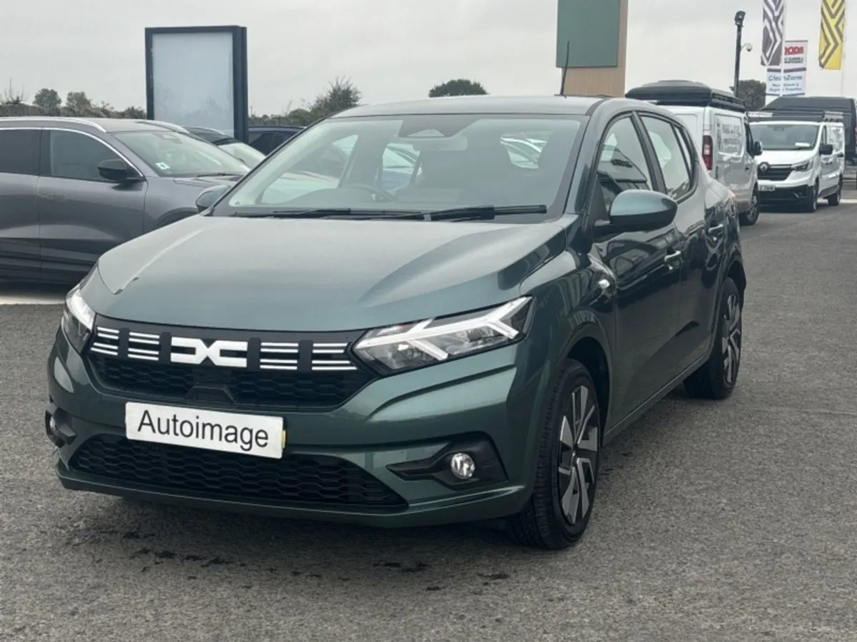 Dacia Sandero Expression TCe 90 5Sp Gsr2 - Image 3