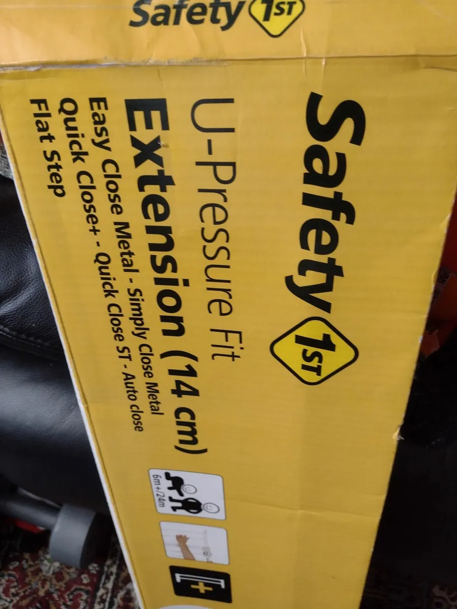 New in box safety 1st gate extension 14cm - Image 1