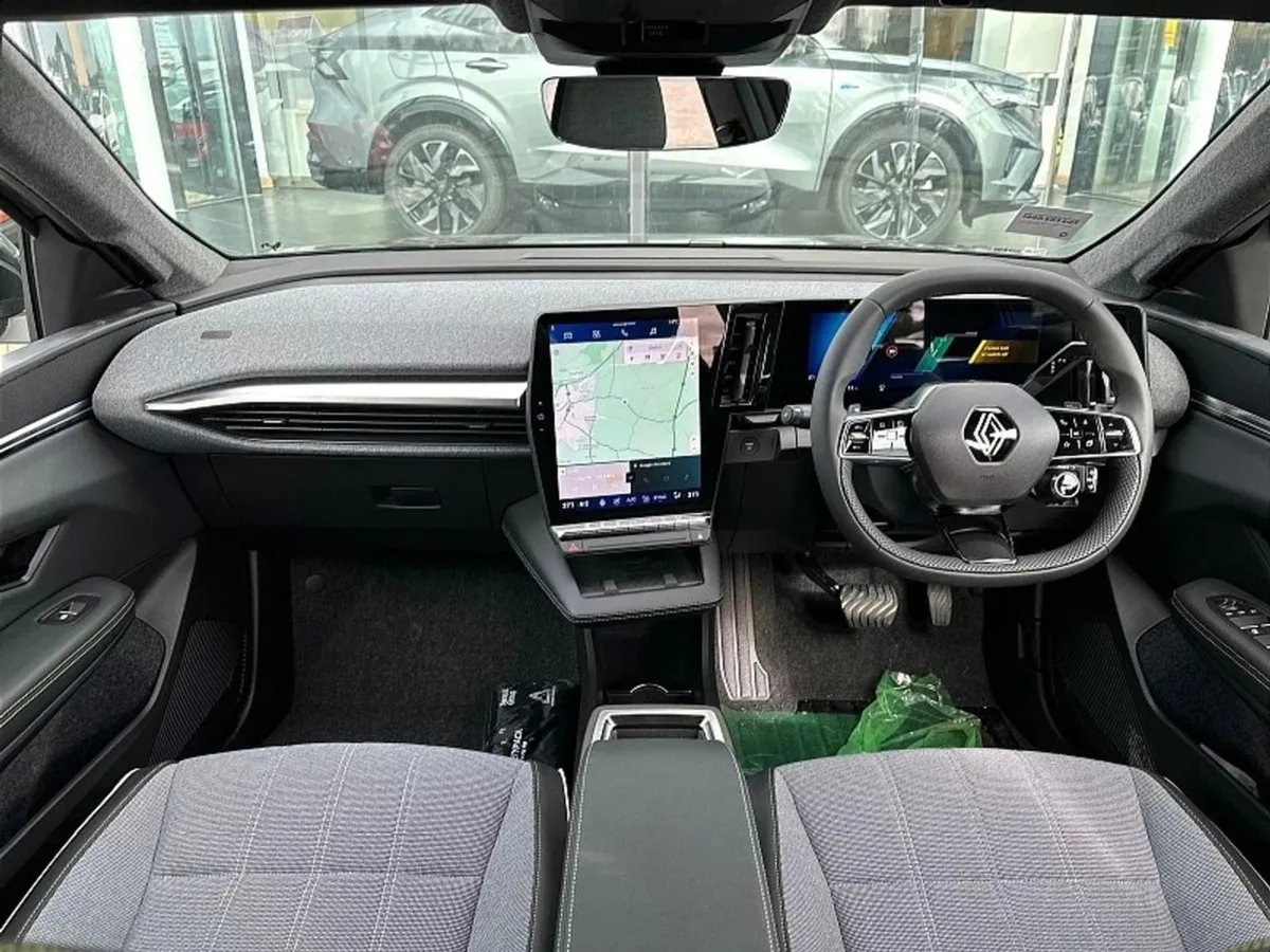 Renault Scenic E-Tech E-tech 87kwh 220hp Techno ( - Image 4