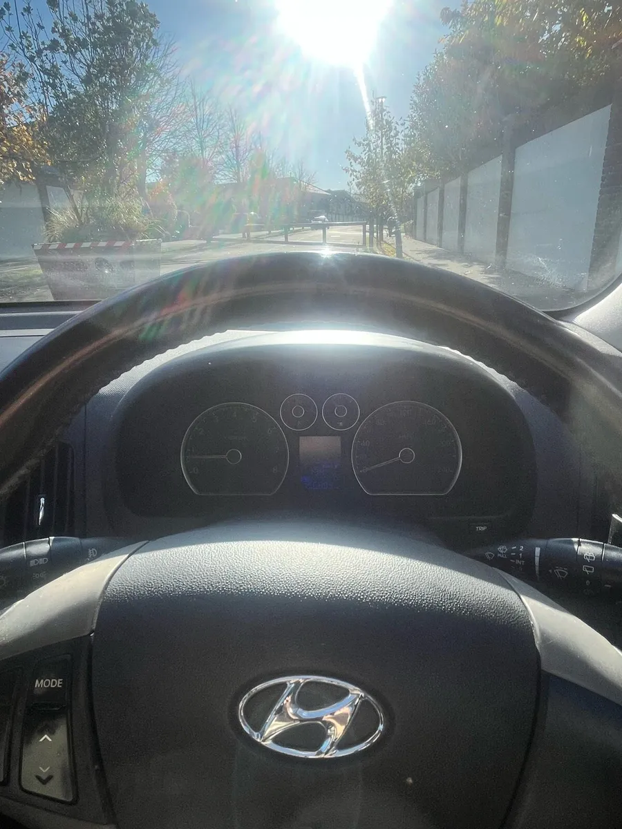 Car - Image 2