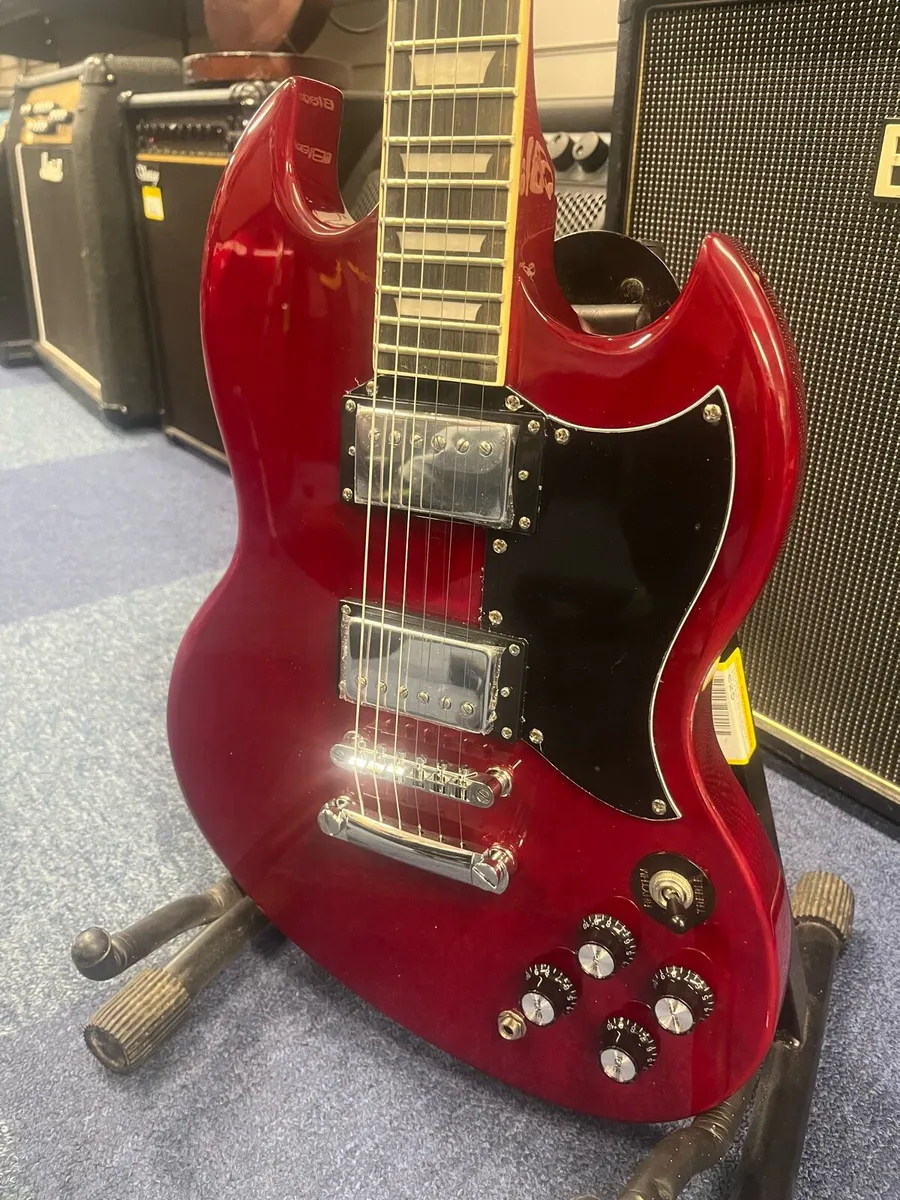 *NEW* Freshman FE4 Guitar - Image 1