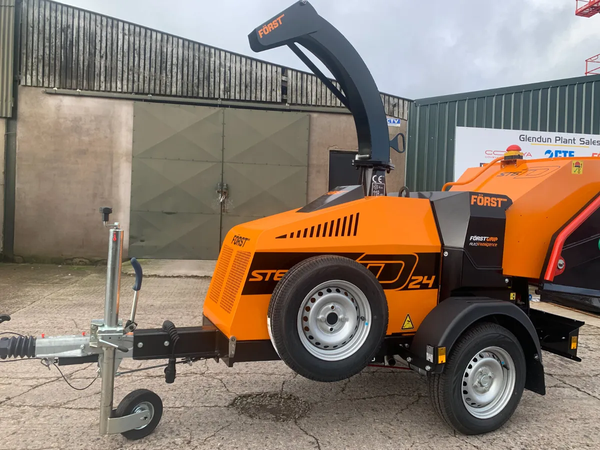ST6D woodchipper wood chipper - Image 3