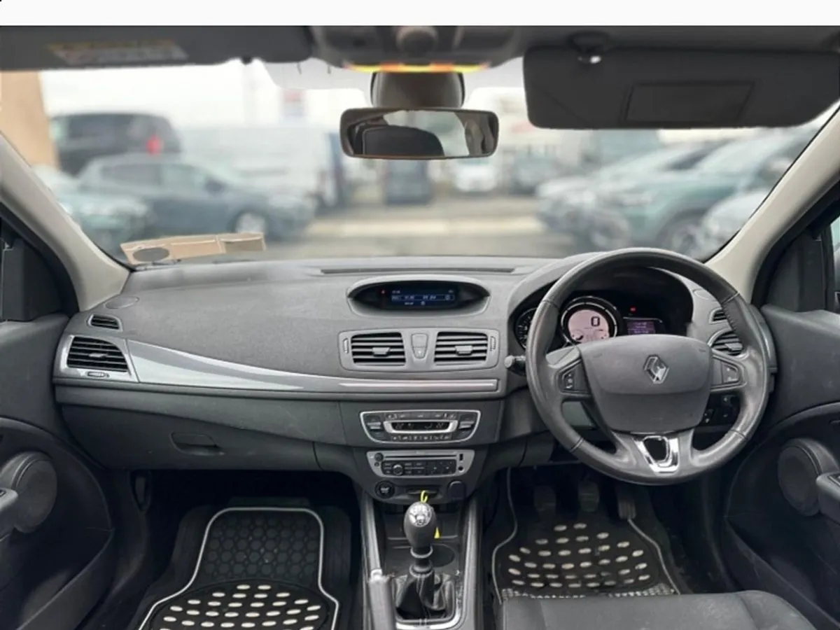 Renault Megane 1.5 DCI 95 Limited - Image 4