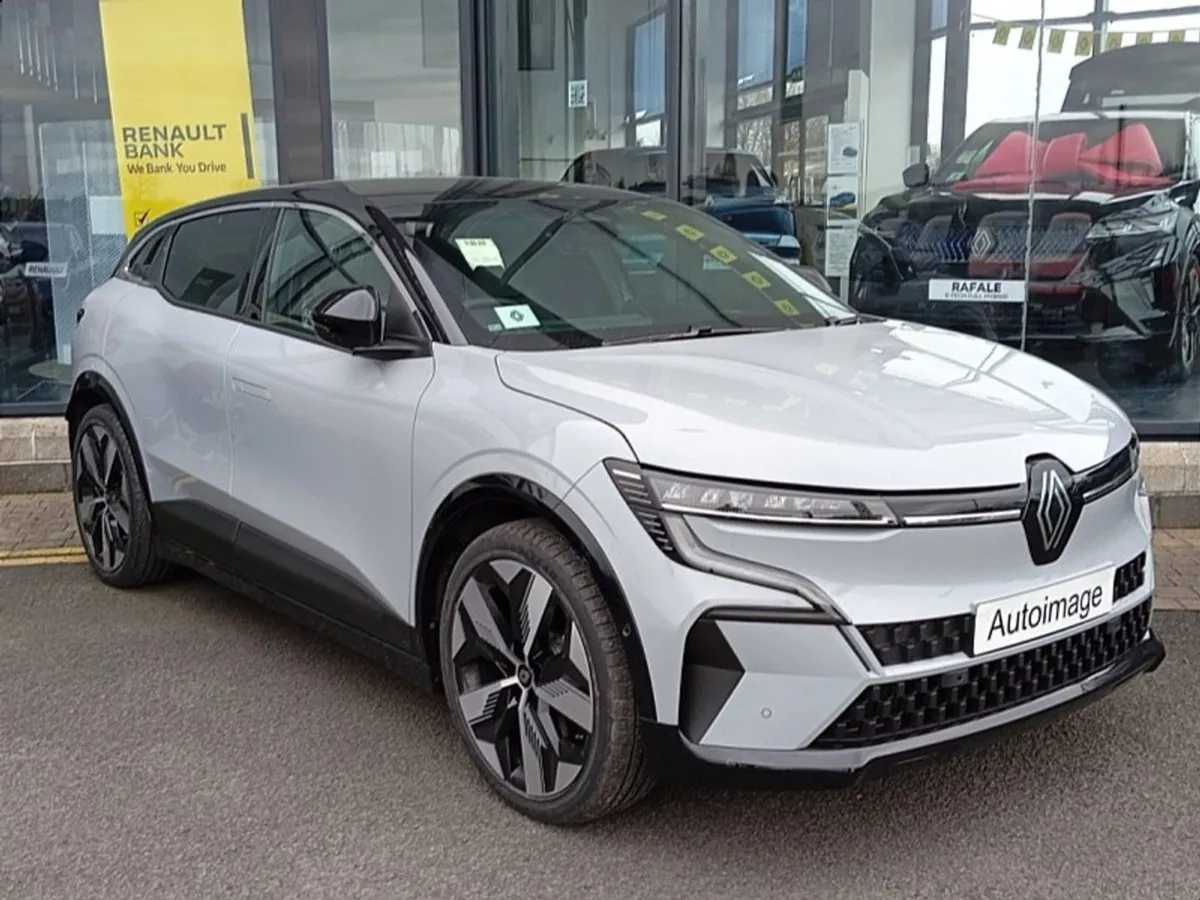 Renault Megane E-Tech Ev60 Techno Electric Hatch - Image 1