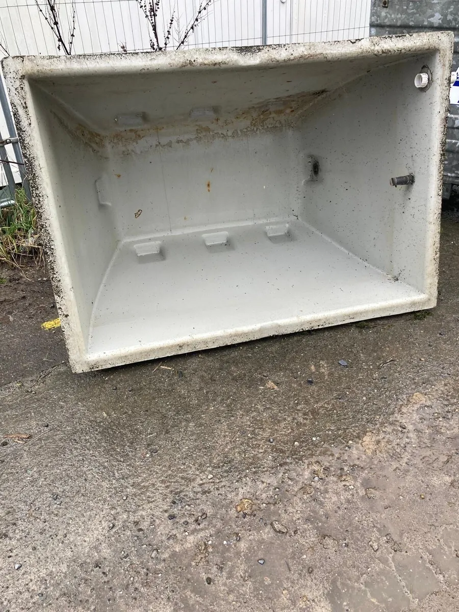 Fibre Glass Tank - Image 2