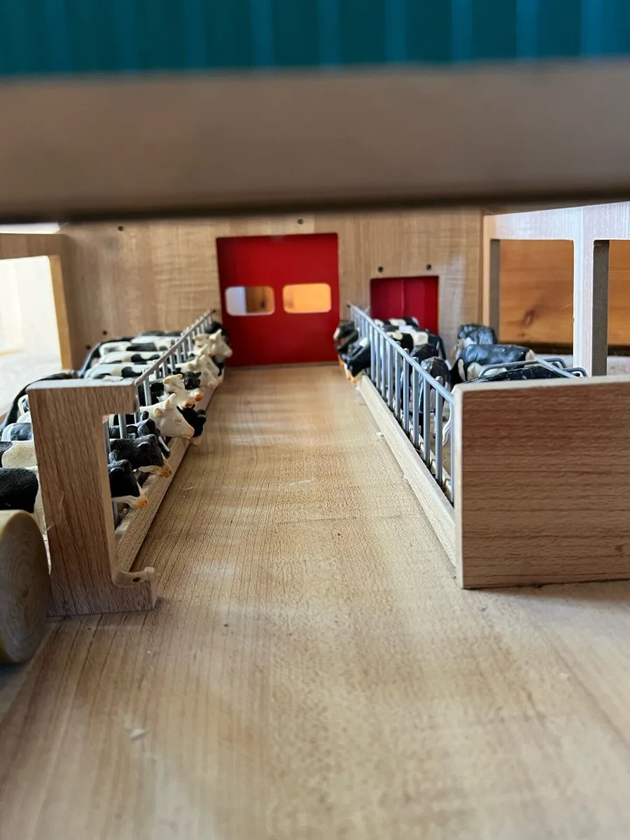 Farm sheds (toys) - Image 4