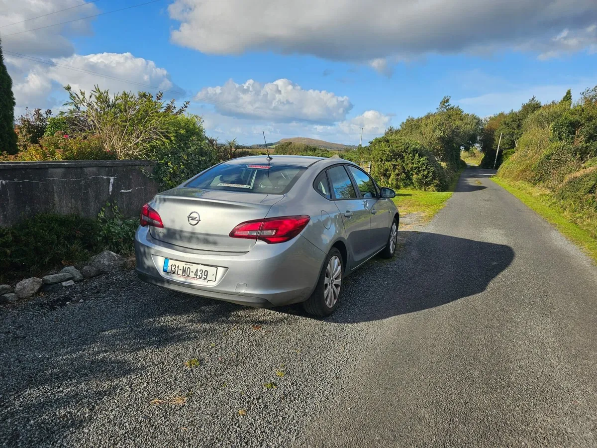 2013 Open Astra saloon 1.4 - Image 2