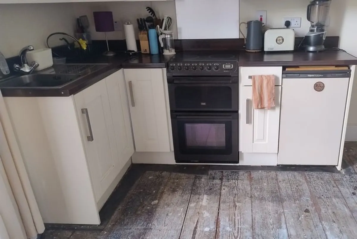 Kitchen Cabinets - Image 1