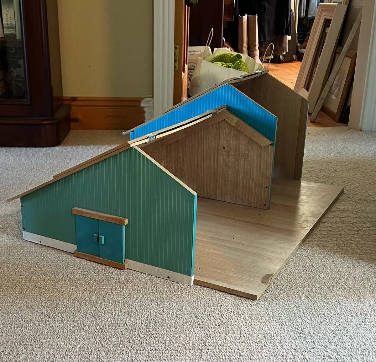 Farm (toy) sheds - Image 3