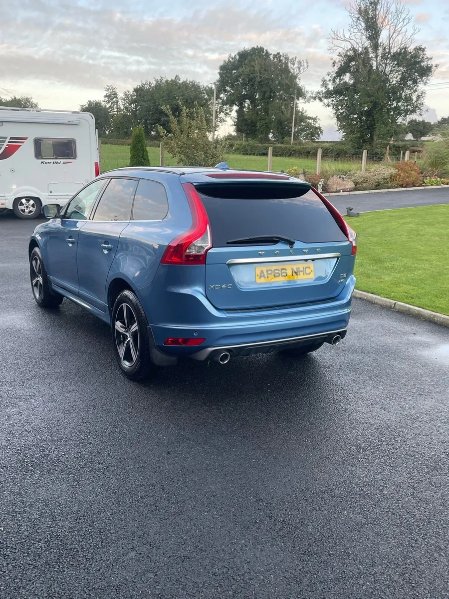 Car - Image 4