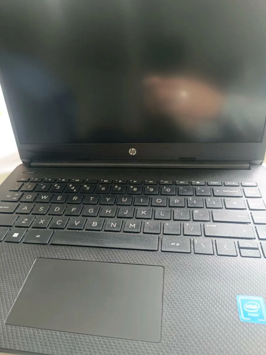 HP laptop - Image 2
