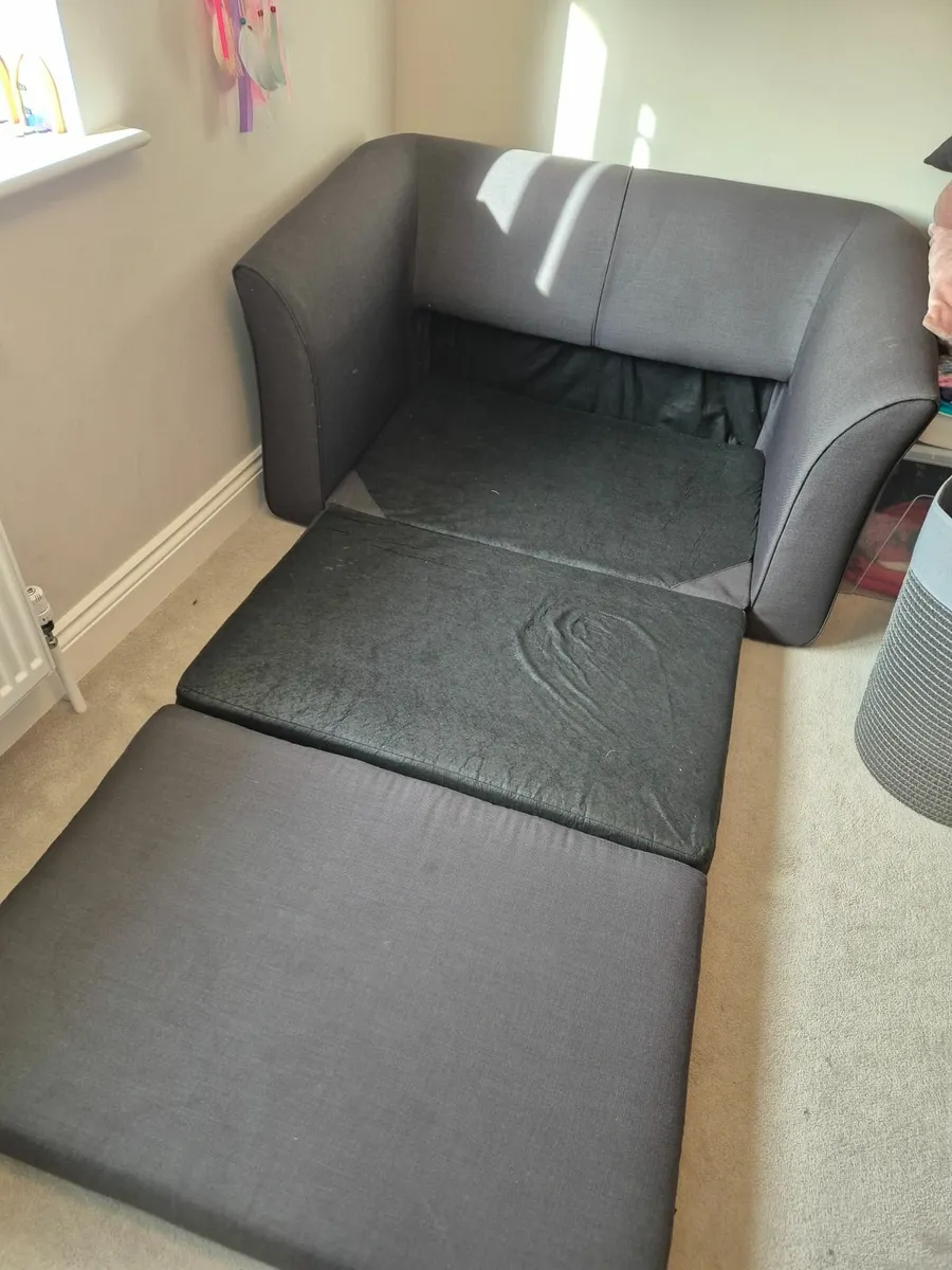 Free Sofa bed - Image 2