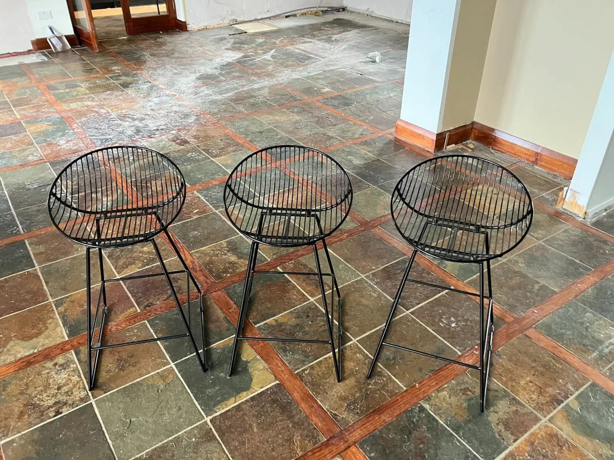 bar stools - Image 1