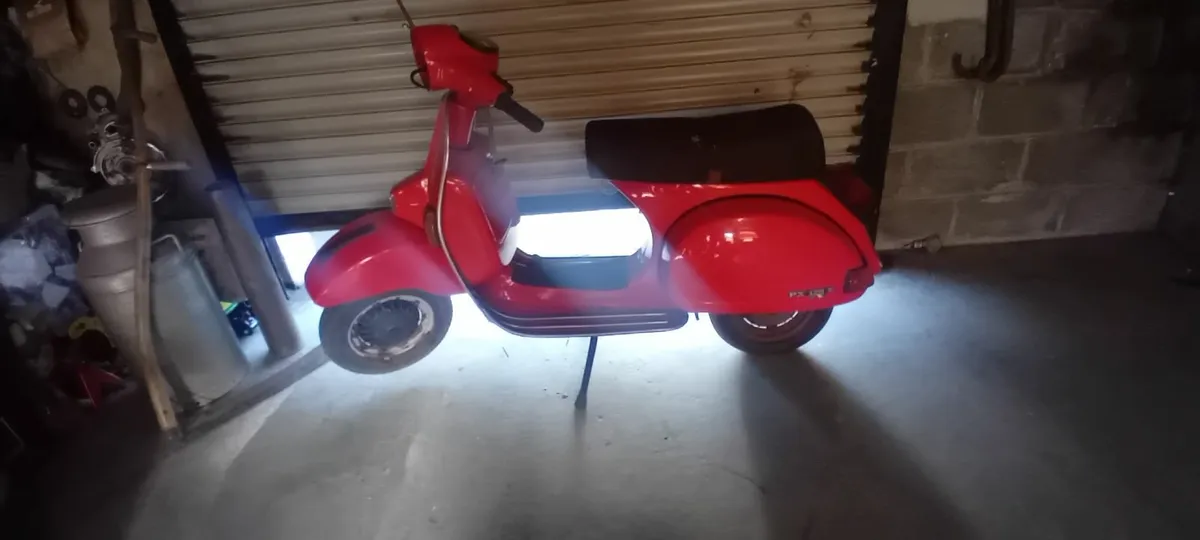 Vespa PX project scooter - Image 1
