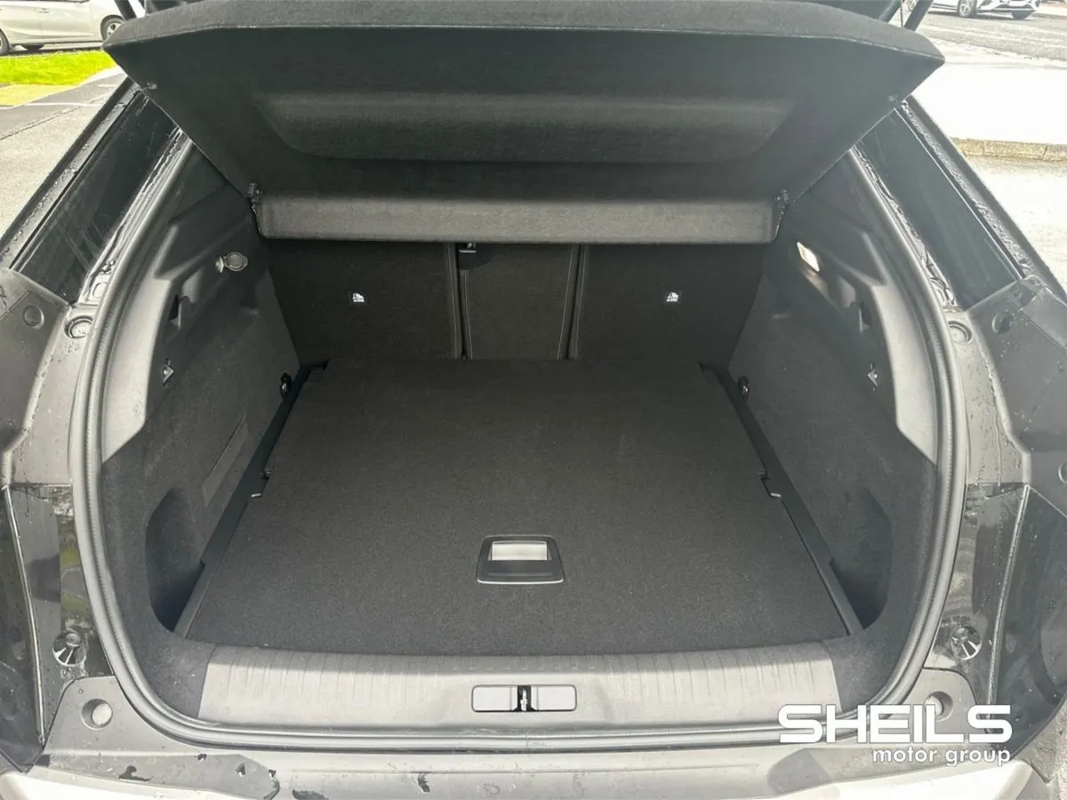 Peugeot 3008 Automatic 1.2 Petrol Hybrid Allure 1 - Image 3