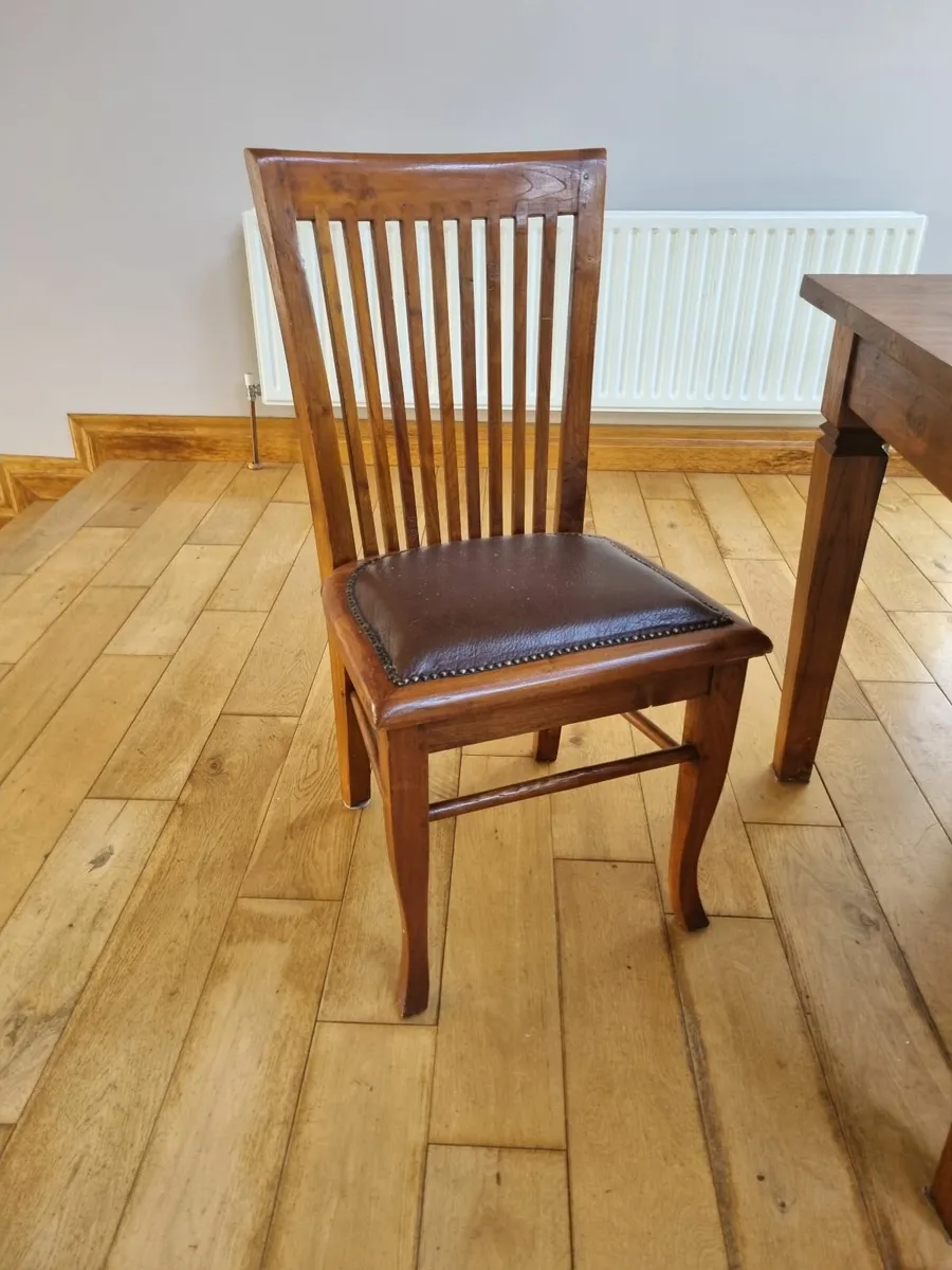 Dining table & 6 chairs - Image 4