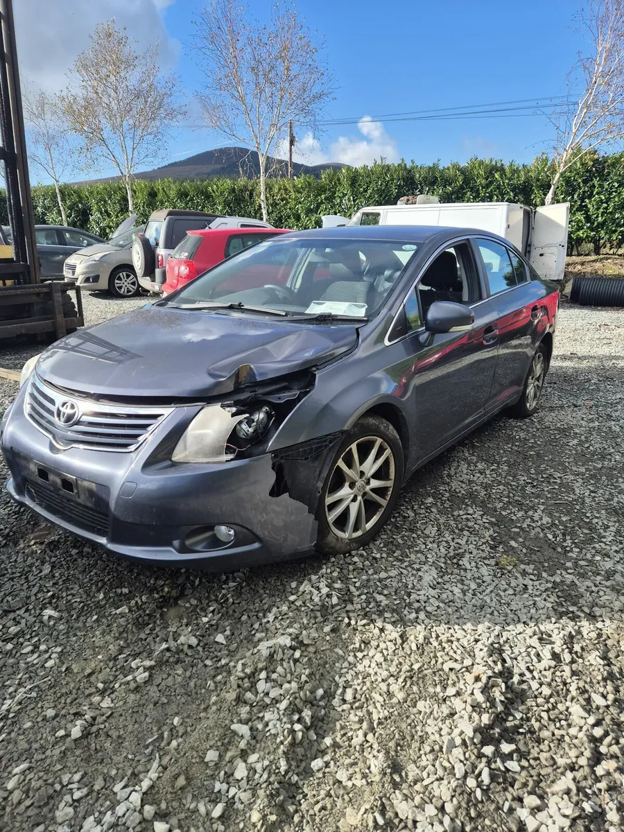 Toyota Avensis - Breaking only - Image 2