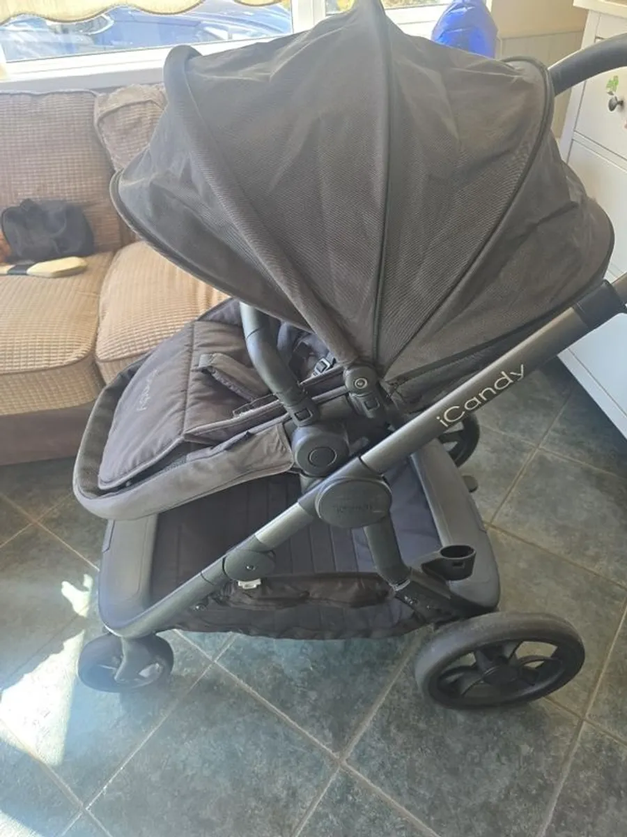 iCandy orange buggy and bassinet - Image 3