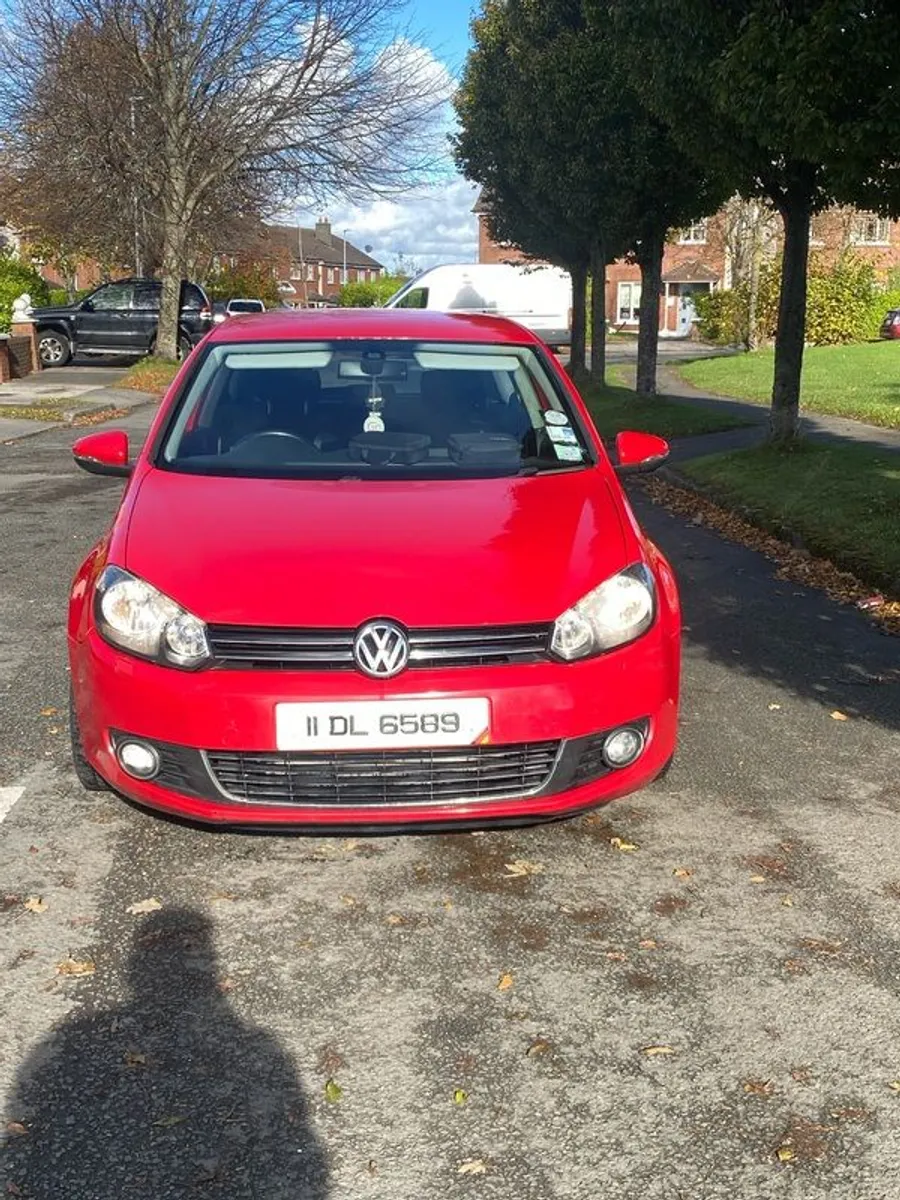 2011 Volkswagen Golf - Image 3