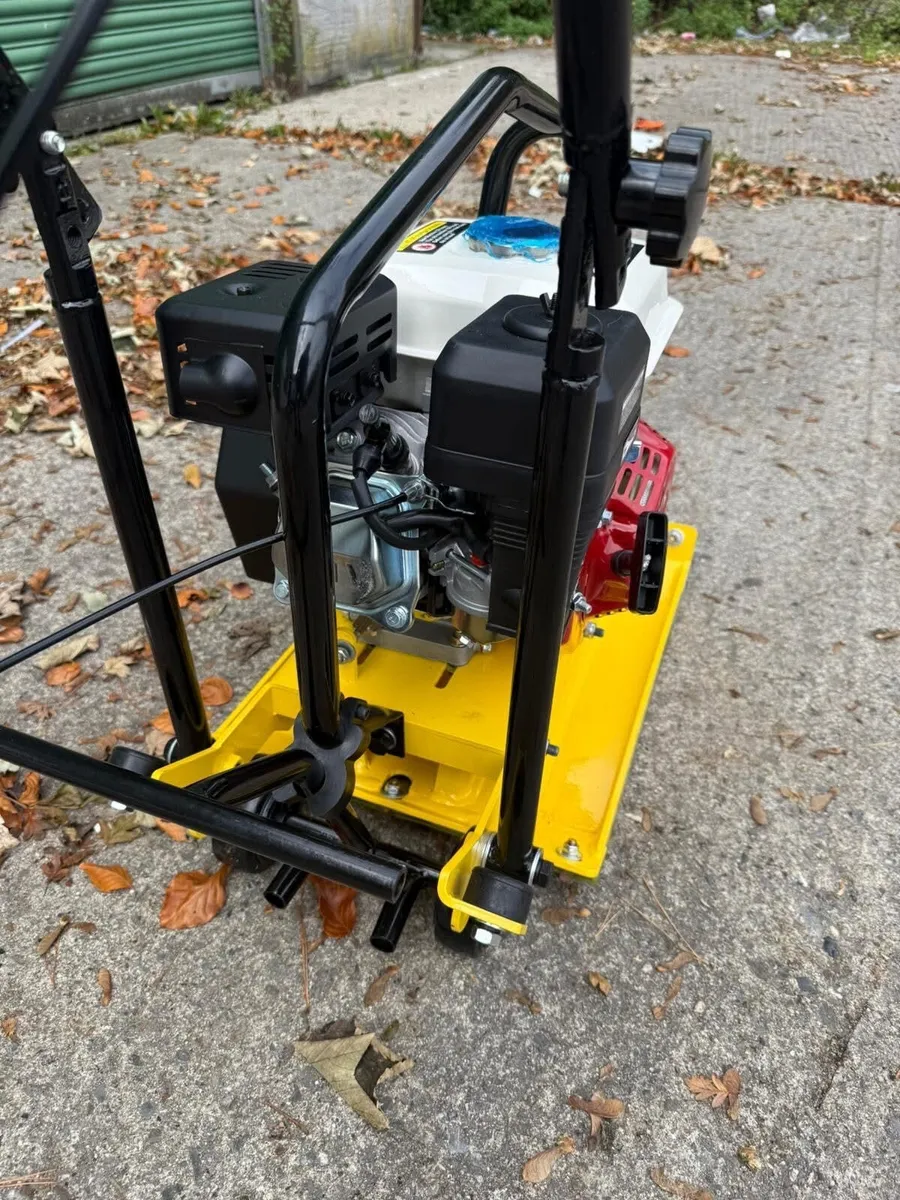 BRAND NEW WACKER PLATE - Image 3