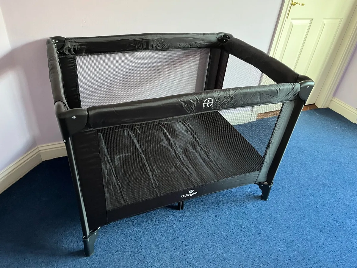 Travel Cot - Image 2