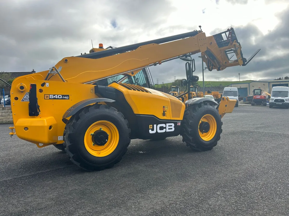 New 2025 JCB 540-140 Sway / 3 Yr Warranty / AC - Image 3