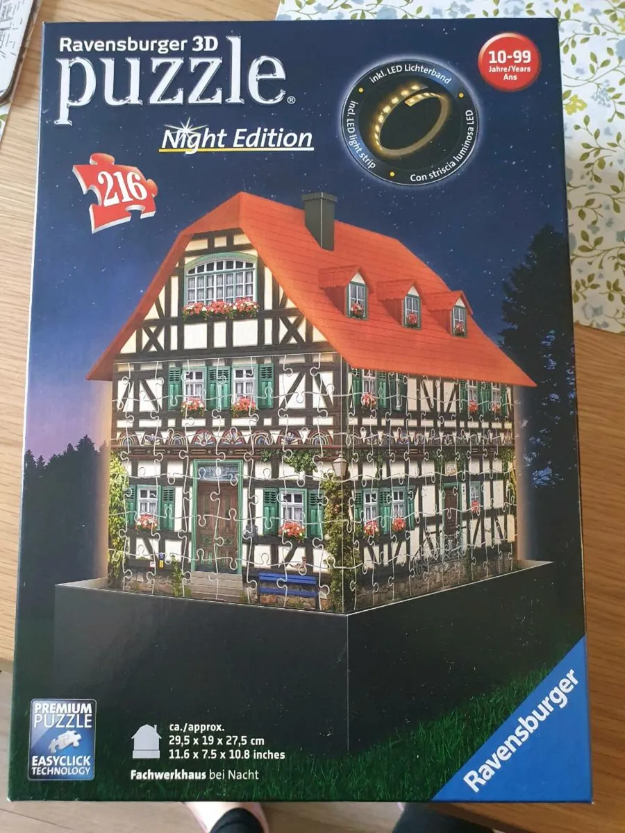 Ravensburger 3D puzzle (night edition)