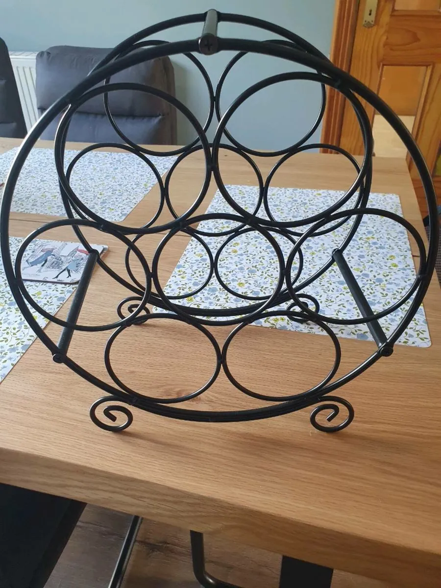 Tabletop wine rack - Image 1