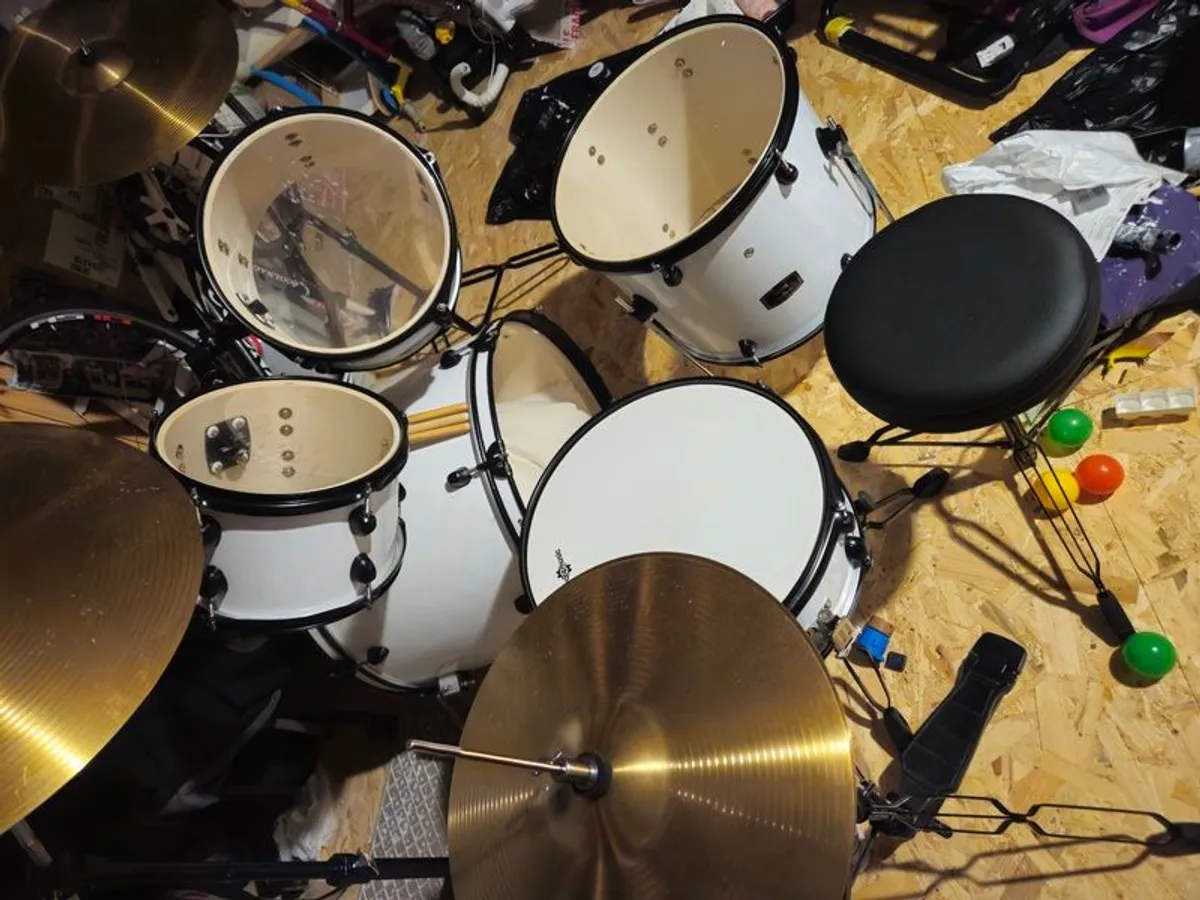 Beginner Drum Set - Full Kit! - Image 1