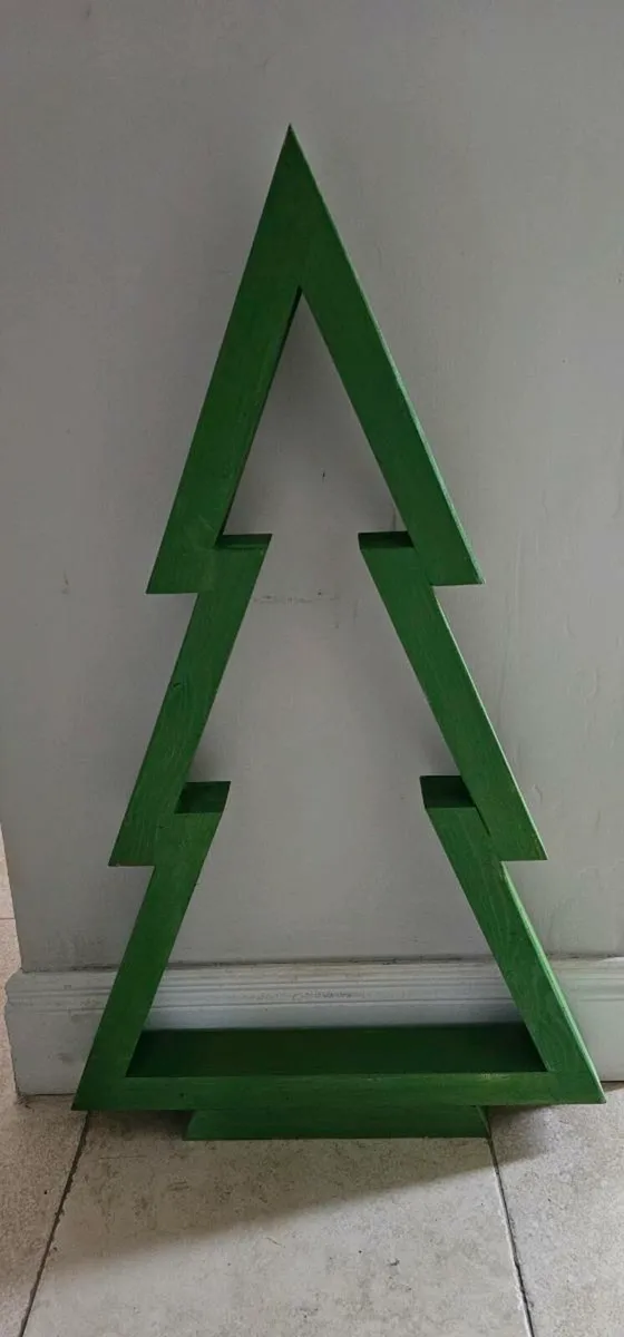 Wood made Christmas tree - Image 2