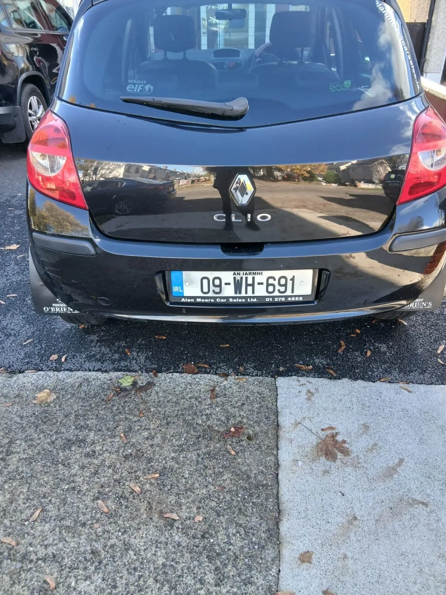 Renault Clio 2009 - Image 2