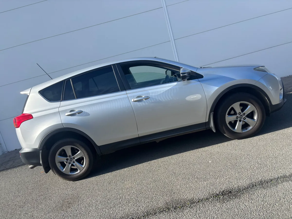 2015 TOYOTA RAV4 LUNA 2.0D4D FSH NCT - Image 4