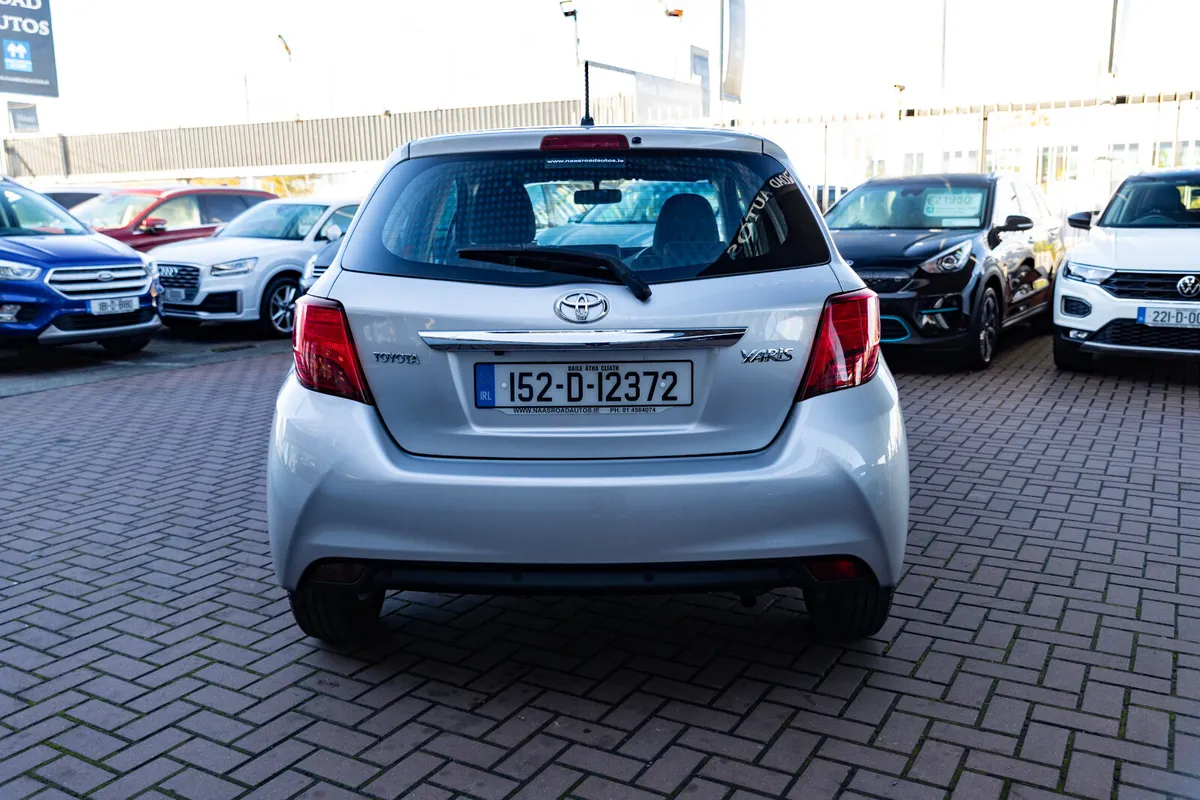 Toyota Yaris 1.0 SOL 5DR HATCHBACK  // ONLY 91,000 - Image 4