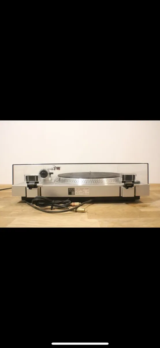 Sony turntable - Image 4