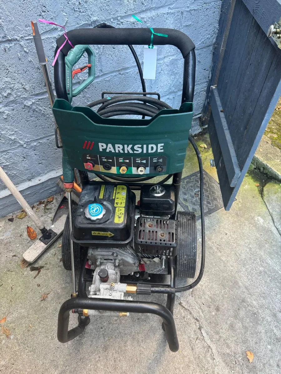 Power washer - Image 1