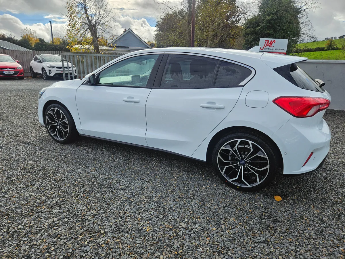 Ford Focus 2019 - Image 4