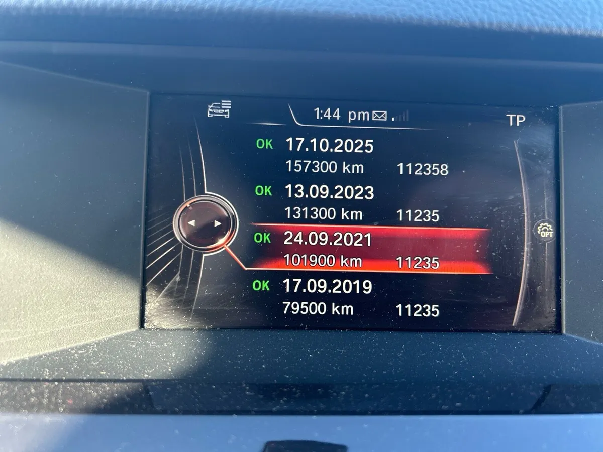BMW 520D LCI F10 SE 2015 FULLY SERVICED, 2 KEYS - Image 3