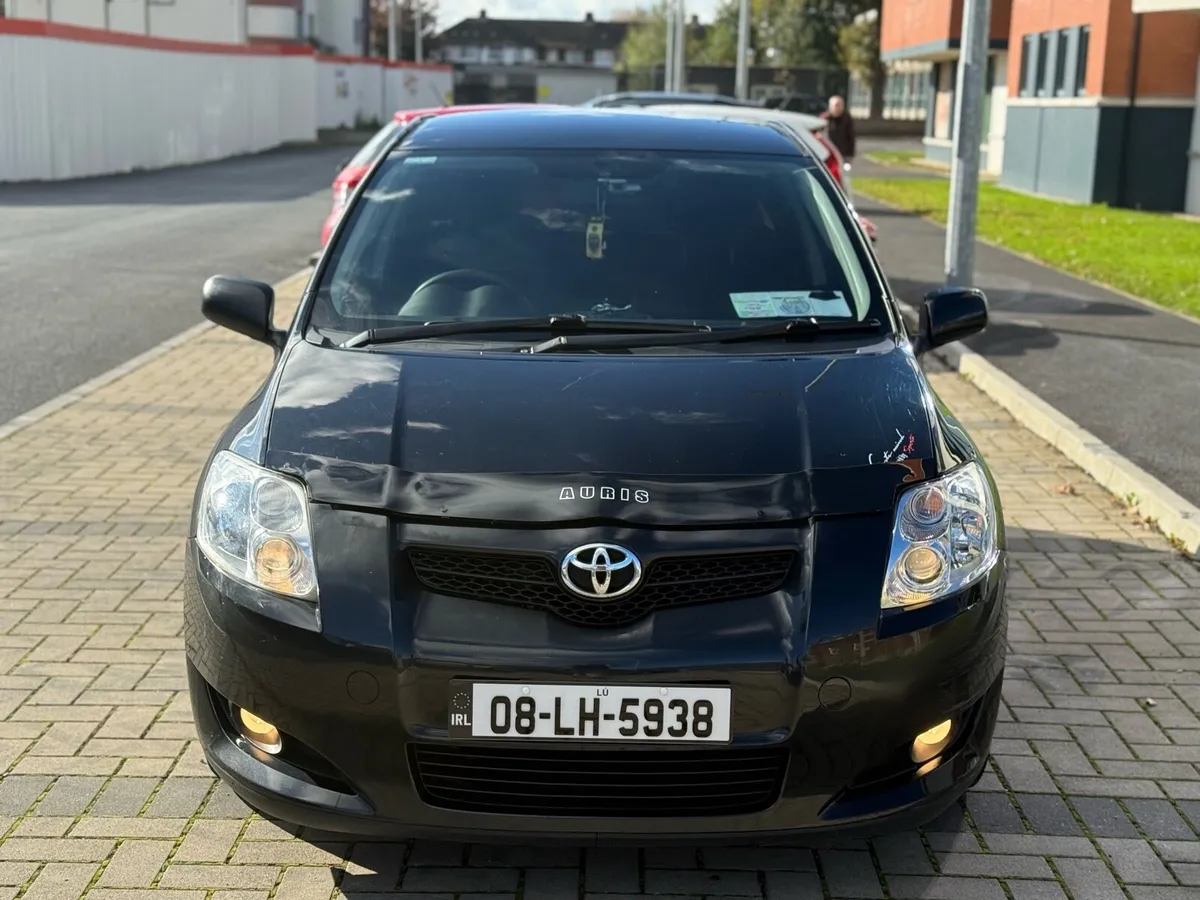 TOYOTA AURIS 1.4 DIESEL LOW KM - Image 3
