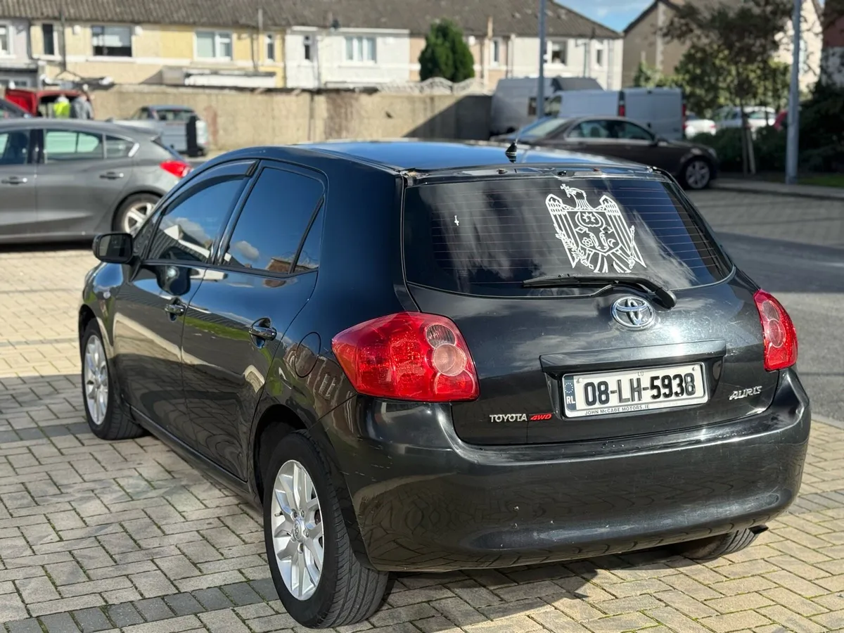 TOYOTA AURIS 1.4 DIESEL LOW KM - Image 4