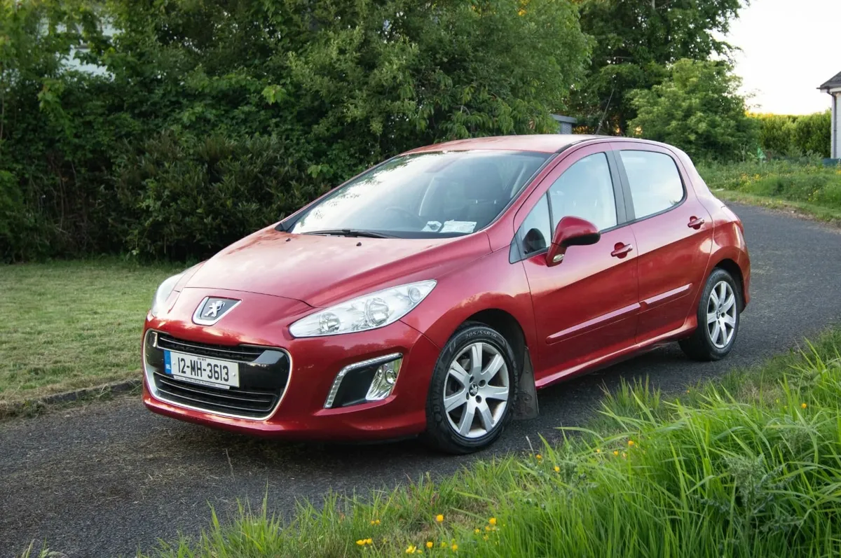 Peugeot 308 2012 - Image 1
